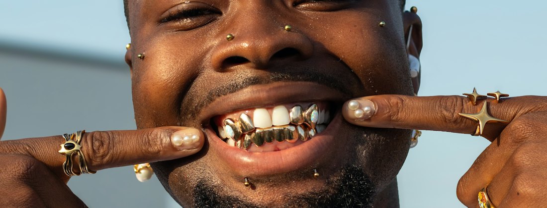 Diş mücevheri (grillz)